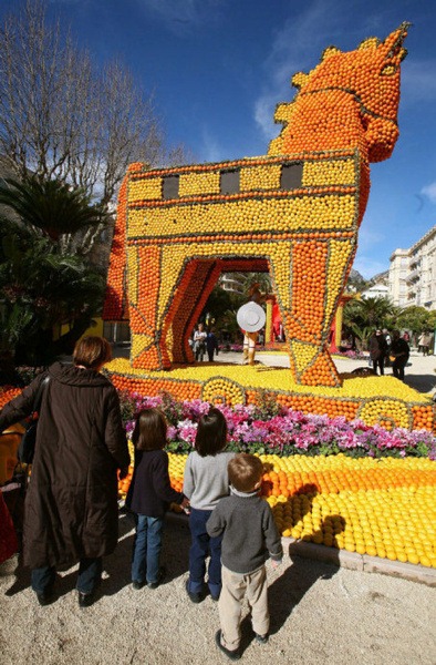 Lemon Festival Begins in Menton | Amusing Planet